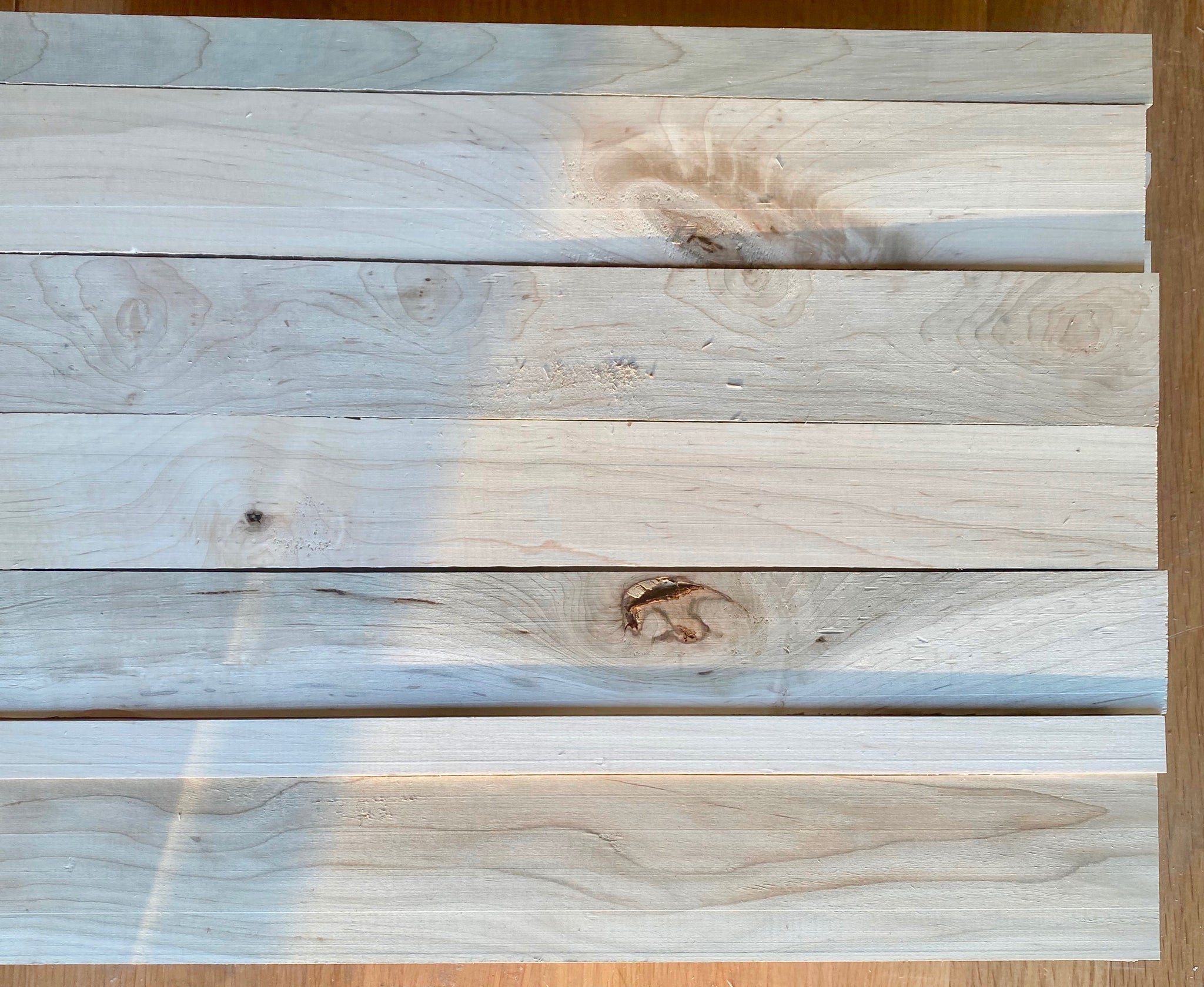  Woodchucks Wood Scrap Box of All Maple Pieces (SBCO-TINY-MAPLE)